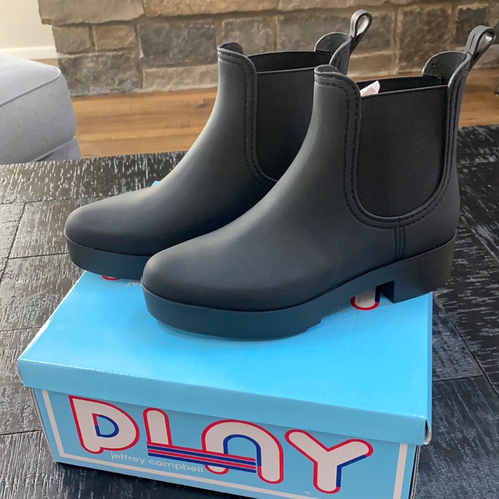 Jeffrey Campbell PLAY Hydra rain boots sz 9